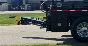 Ground-level auger assembly on Falcon’s Material Delivery System for easier service access<br />

